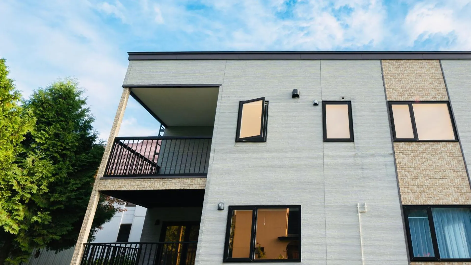 The Box House Villa Furano